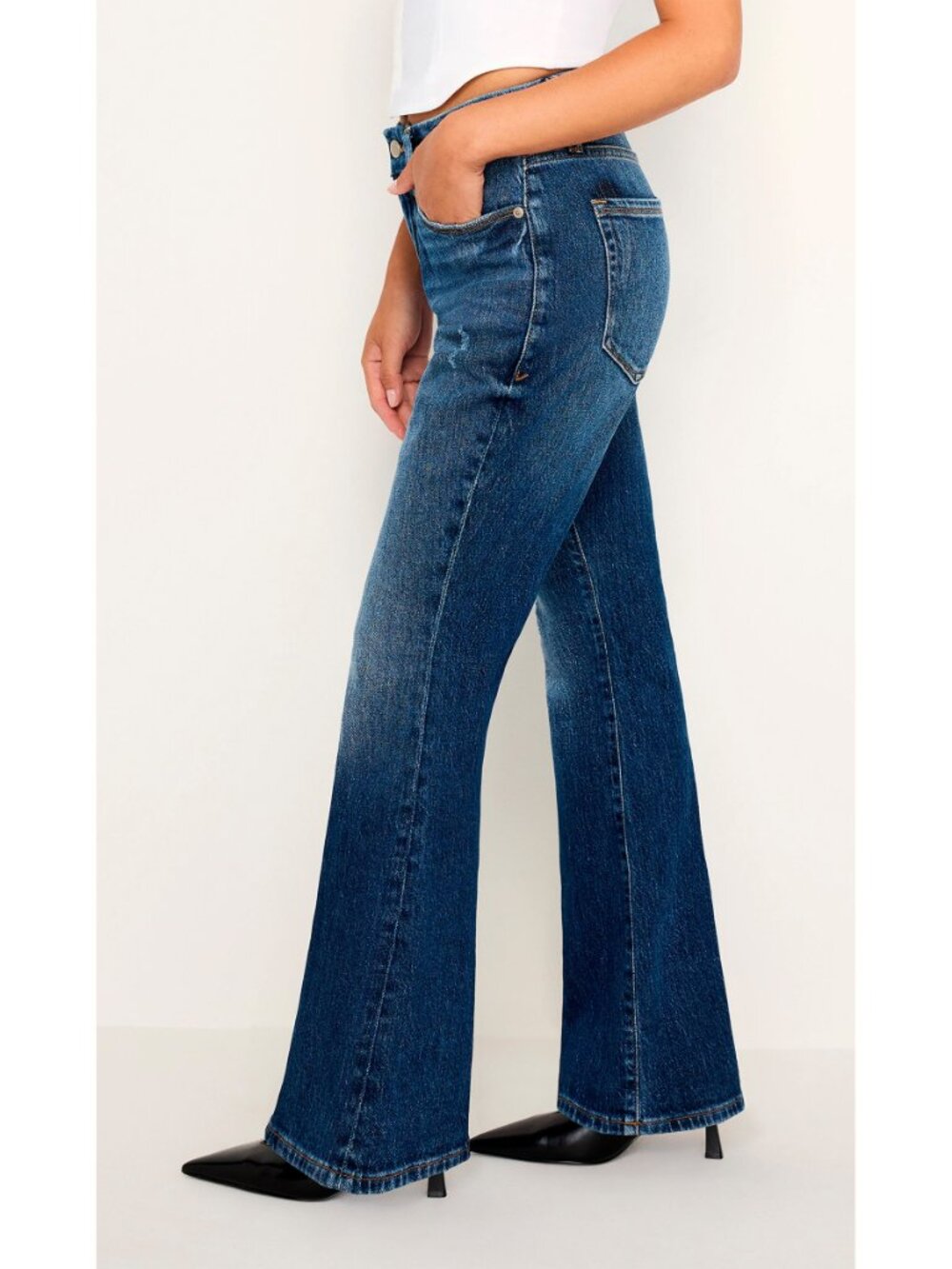 GOOD AMERICAN NWT GOOD PETITE INDIGO704 BOOTCUT JEAN. SIZE 4/27 - Picture 2 of 15